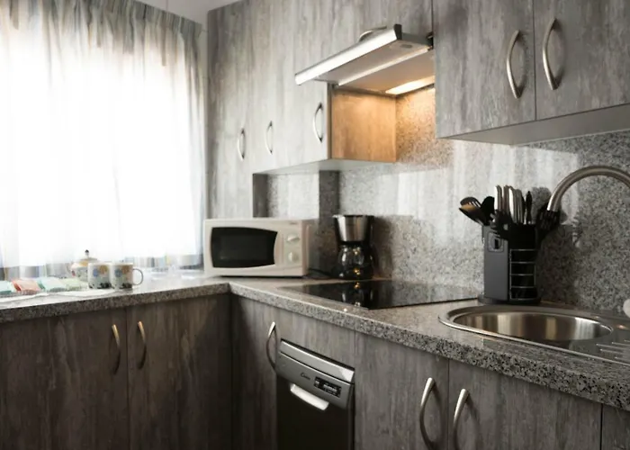 Close To Everything | A/c+ Wifi | 1min | Los Cristianos (Tenerife)