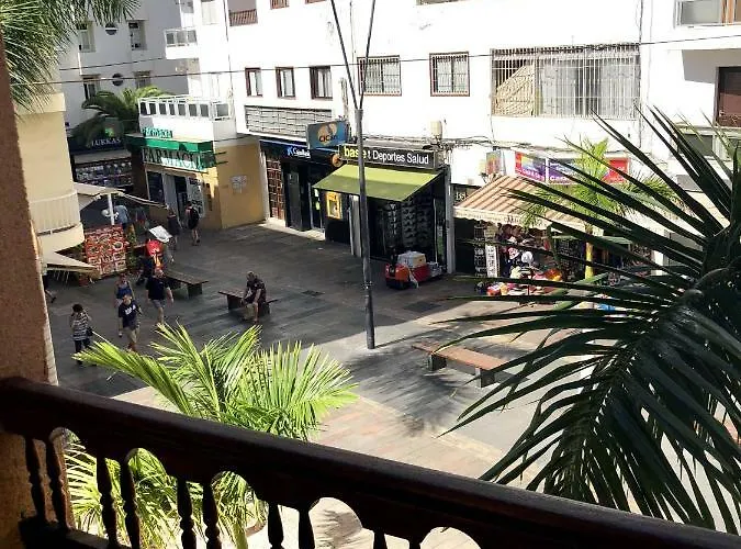 Apartmán Close To Everything | A/c+ Wifi | 1min | *